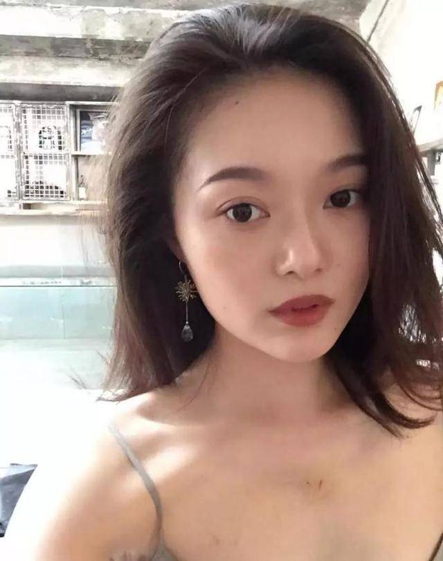 级艺术名媛晚晚的上位史堪比邓文迪开元ky棋牌从网红鼻祖到京圈顶(图11)